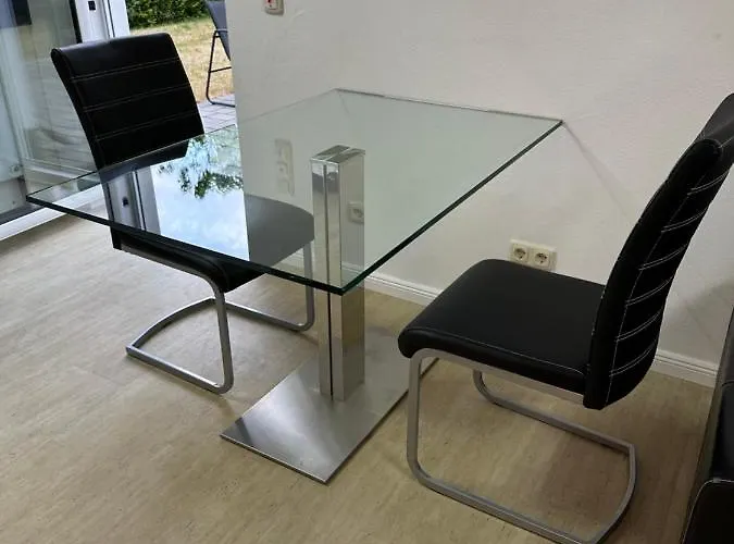 Traumhafte Haushaelfte Mit Kamin, Garten & Whirlpool *