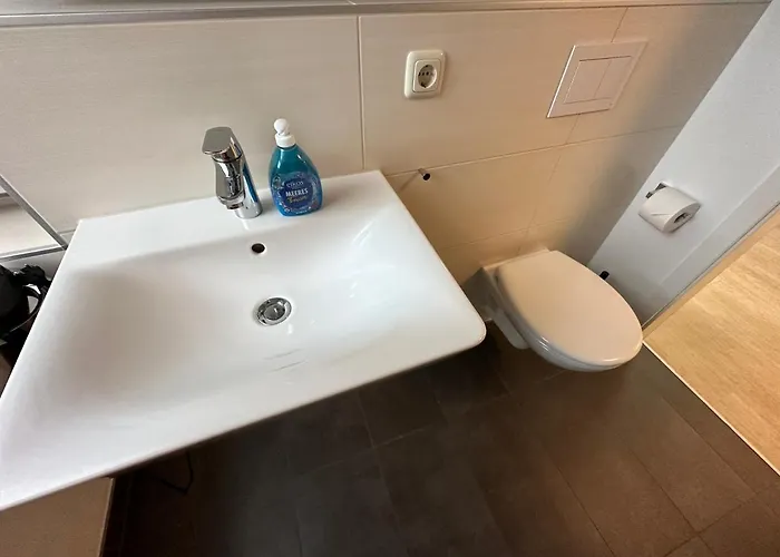 Traumhafte Haushaelfte Mit Kamin, Garten & Whirlpool Lejlighed *