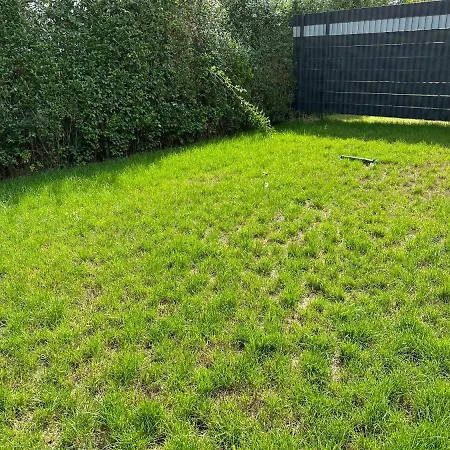 Traumhafte Haushaelfte Mit Kamin, Garten & Whirlpool *